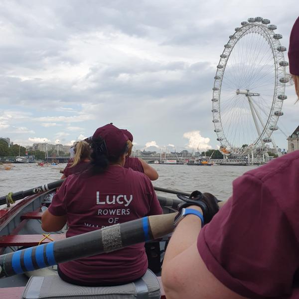 Passing London Eye2